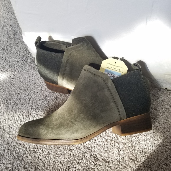 Toms Shoes - Toms Suede Boots